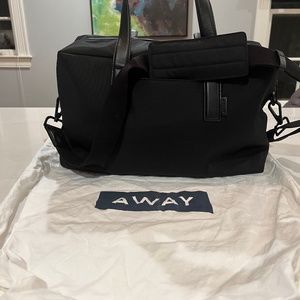 AWAY Everywhere Bag